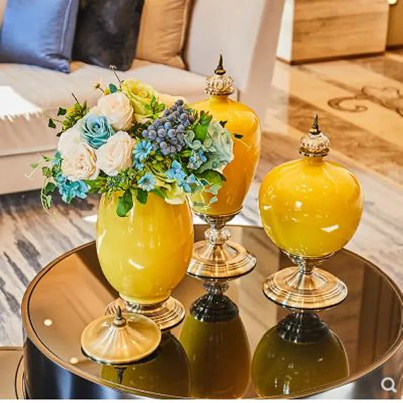 Fashion Nordic style yellow ceramic vase, modern home office restaurant bar decoration decoration gift
Fashion Nordic style yellow ceramic vase, modern home office restaurant bar decoration decoration gift