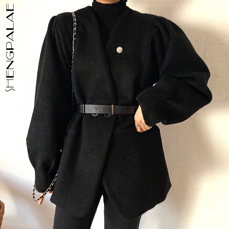SHENGPALAE Fashion Gray Woolen Coat Women's Autumn 2021 New V-neck Loose Double Button Long Sleeve Jacket With Belt Female Tide
SHENGPALAE Fashion Gray Woolen Coat Women's Autumn 2021 New V-neck Loose Double Button Long Sleeve Jacket With Belt Female Tide
