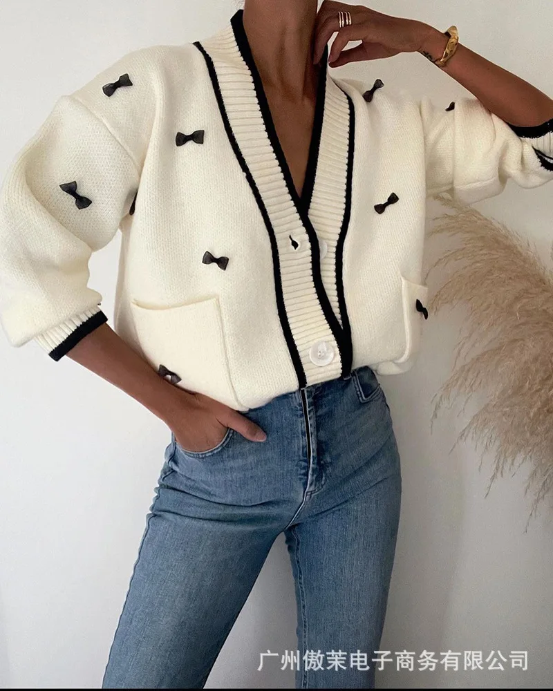 Spot 2021 New Black Bow Hit Color Long-sleeved Loose Cardigan Sweater
Spot 2021 New Black Bow Hit Color Long-sleeved Loose Cardigan Sweater