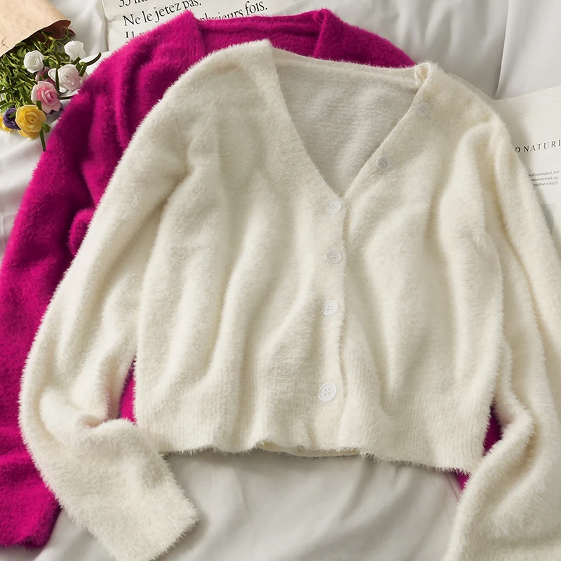 Abrini Autumn 2021 Velvet Cardigans Fine Knitted Jumpers Fashion French V-neck Loose Casual Button Up Basics Loose Sweaters
Abrini Autumn 2021 Velvet Cardigans Fine Knitted Jumpers Fashion French V-neck Loose Casual Button Up Basics Loose Sweaters