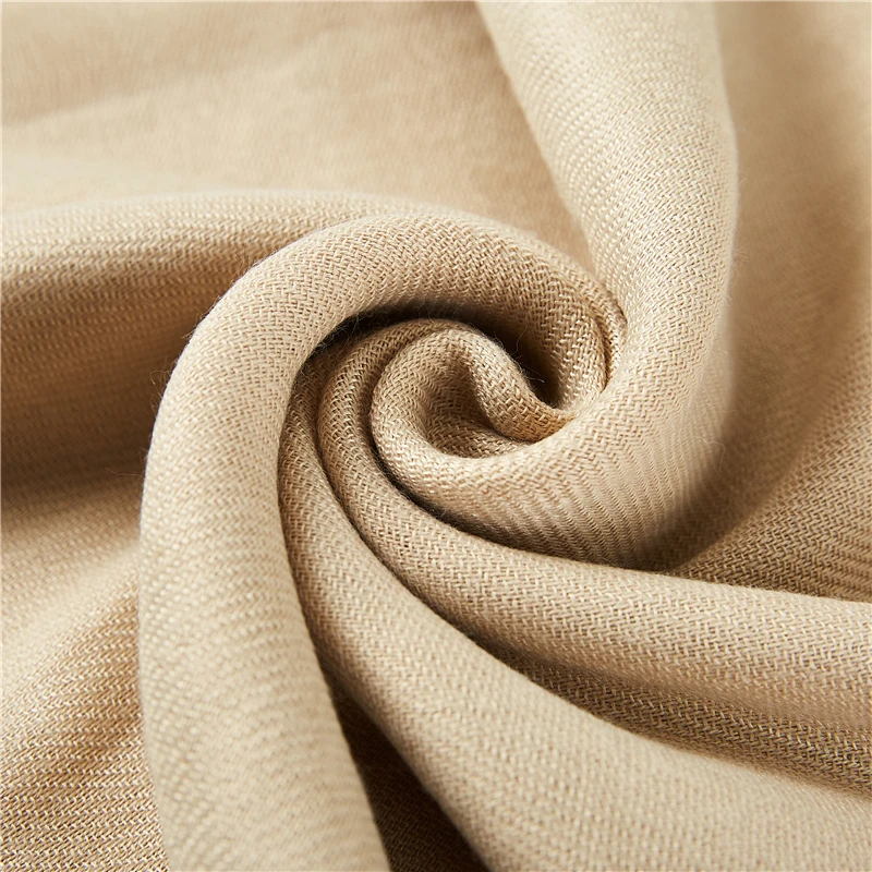 Women solid color cashmere scarves with tassel lady spring and winter thin scarf high quality female shawl hot sale hijab scarf
Women solid color cashmere scarves with tassel lady spring and winter thin scarf high quality female shawl hot sale hijab scarf