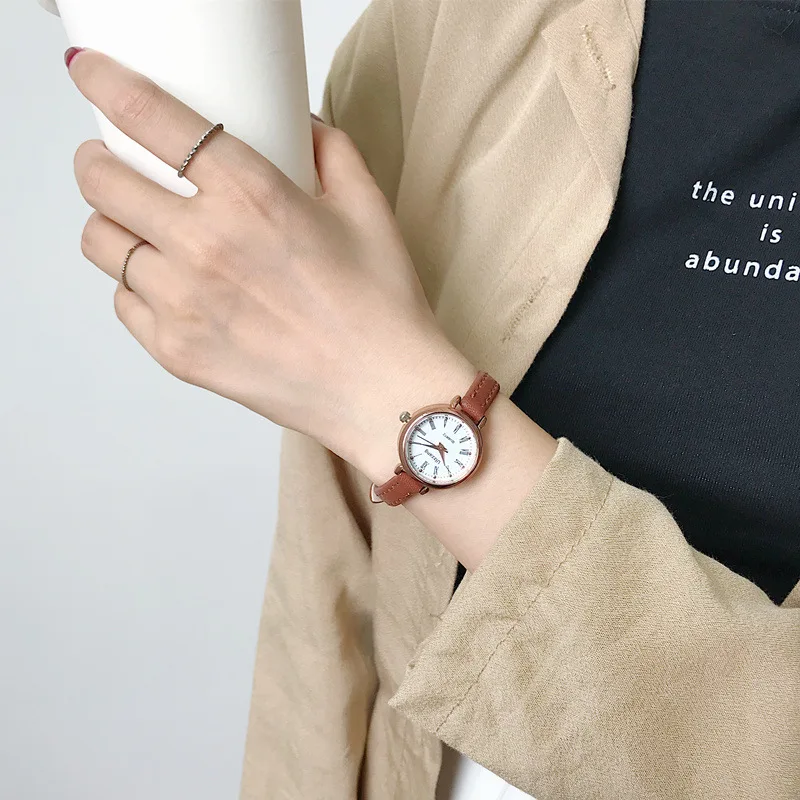 Retro Brown Women Watches Qualities Small Ladies Wristwatches Vintage Leather Bracelet Watch 2019 Fashion Brand Female Clock
Retro Brown Women Watches Qualities Small Ladies Wristwatches Vintage Leather Bracelet Watch 2019 Fashion Brand Female Clock