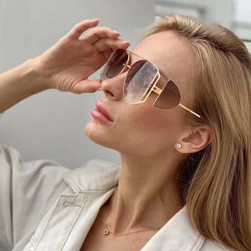 Metal Big Sunglasses Women 2020 New Fashion Punk Oversize Shades Men Retro Round Sun Glasses Female Gradient UV400 Oculos
Metal Big Sunglasses Women 2020 New Fashion Punk Oversize Shades Men Retro Round Sun Glasses Female Gradient UV400 Oculos