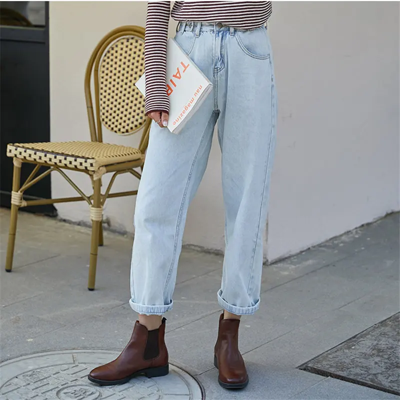 Adjustable Buttons Vintage Blue Denim Chic 2020 Cowboy Fashion High Waist Jeans Femme Straight Loose Casual Pants
Adjustable Buttons Vintage Blue Denim Chic 2020 Cowboy Fashion High Waist Jeans Femme Straight Loose Casual Pants