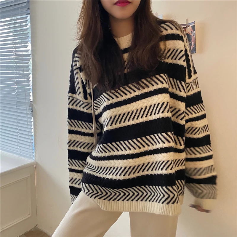 Plus Size Woman Sweaters Stripe Autumn Winter Loose Long Sleeve Pullover Tops Korean Girls Knitted Patchwork Sweater Pull Femme
Plus Size Woman Sweaters Stripe Autumn Winter Loose Long Sleeve Pullover Tops Korean Girls Knitted Patchwork Sweater Pull Femme