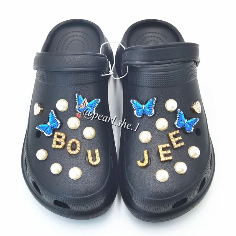 Free Shipping Brand Shoes Charms Designer Croc Charms Rhinestone JIBZ Girl Gift Clog Decaration Metal Love Butterfly Accessories
Free Shipping Brand Shoes Charms Designer Croc Charms Rhinestone JIBZ Girl Gift Clog Decaration Metal Love Butterfly Accessories