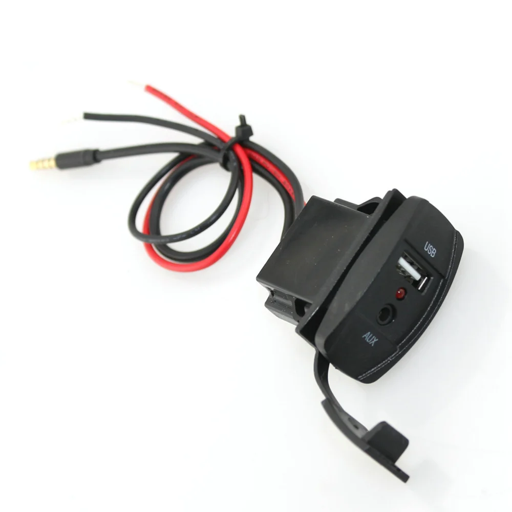 12V Car Audio Accessories 3.5mm Jack AUX/ USB Socket Adapter for Toyota 
12V Car Audio Accessories 3.5mm Jack AUX/ USB Socket Adapter for Toyota