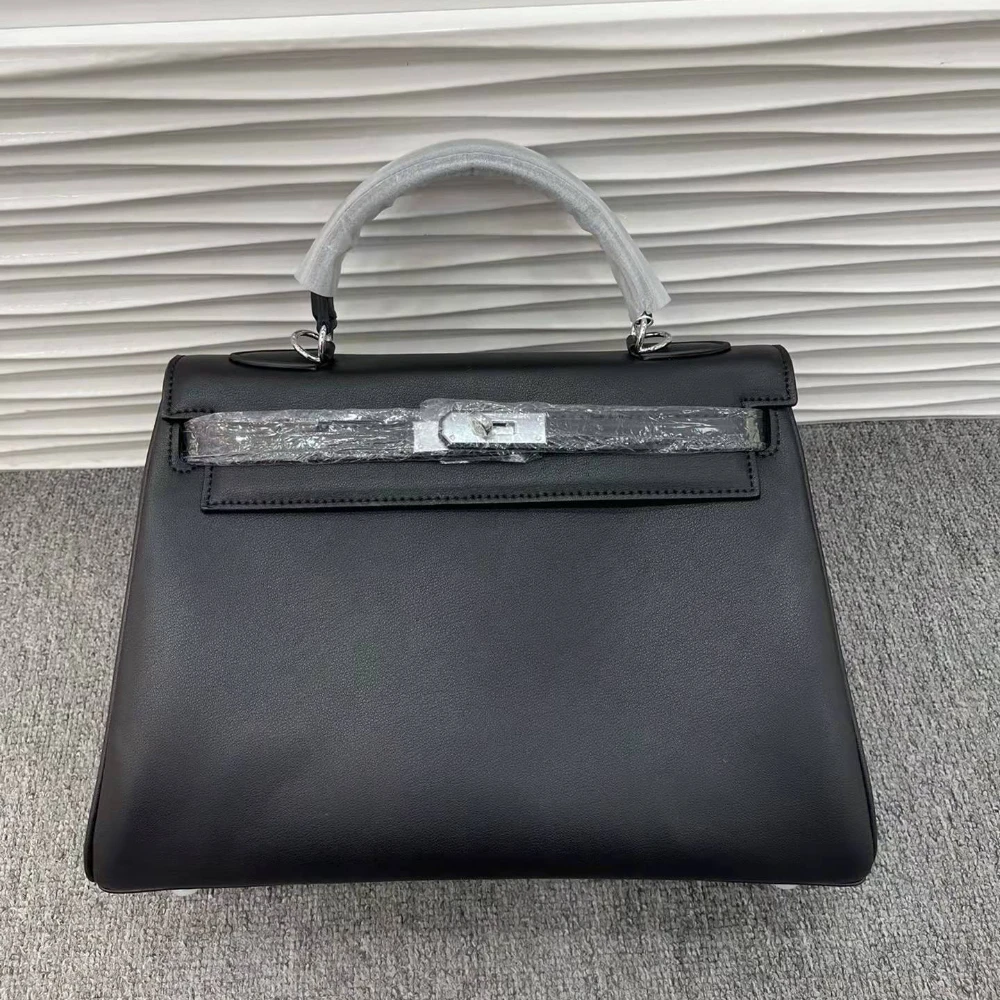 Hand-Wrapped Leather Woman Bag With A Coat Of High-Quality Feel Single Shoulder Bag 32 CM Layer Nappa Cowhide Bag Solid Handbag
Hand-Wrapped Leather Woman Bag With A Coat Of High-Quality Feel Single Shoulder Bag 32 CM Layer Nappa Cowhide Bag Solid Handbag