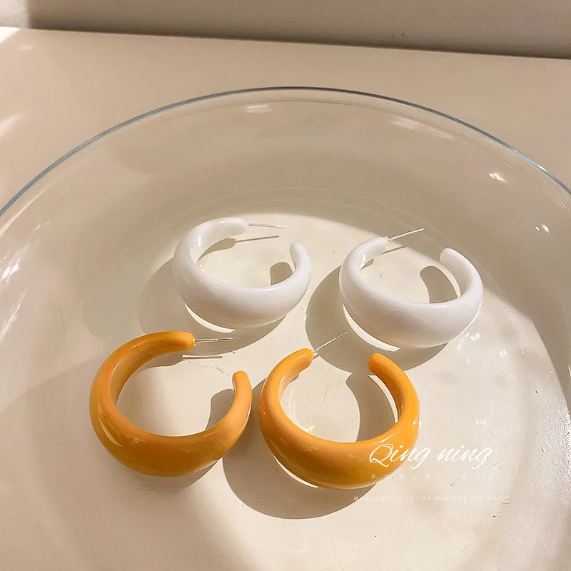 Korea 925 Silver Needle Fashion Simple Personality C-shaped Net Red Fresh Temperament Design Sense Ear Ring Female
Korea 925 Silver Needle Fashion Simple Personality C-shaped Net Red Fresh Temperament Design Sense Ear Ring Female