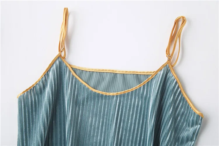 Velour 4PCS Pajamas Set Women Sleepwear Autumn New Casual Kimono Bathrobe Gown Sexy Nightwear Sleep Suit Embroidery Home Wear
Velour 4PCS Pajamas Set Women Sleepwear Autumn New Casual Kimono Bathrobe Gown Sexy Nightwear Sleep Suit Embroidery Home Wear