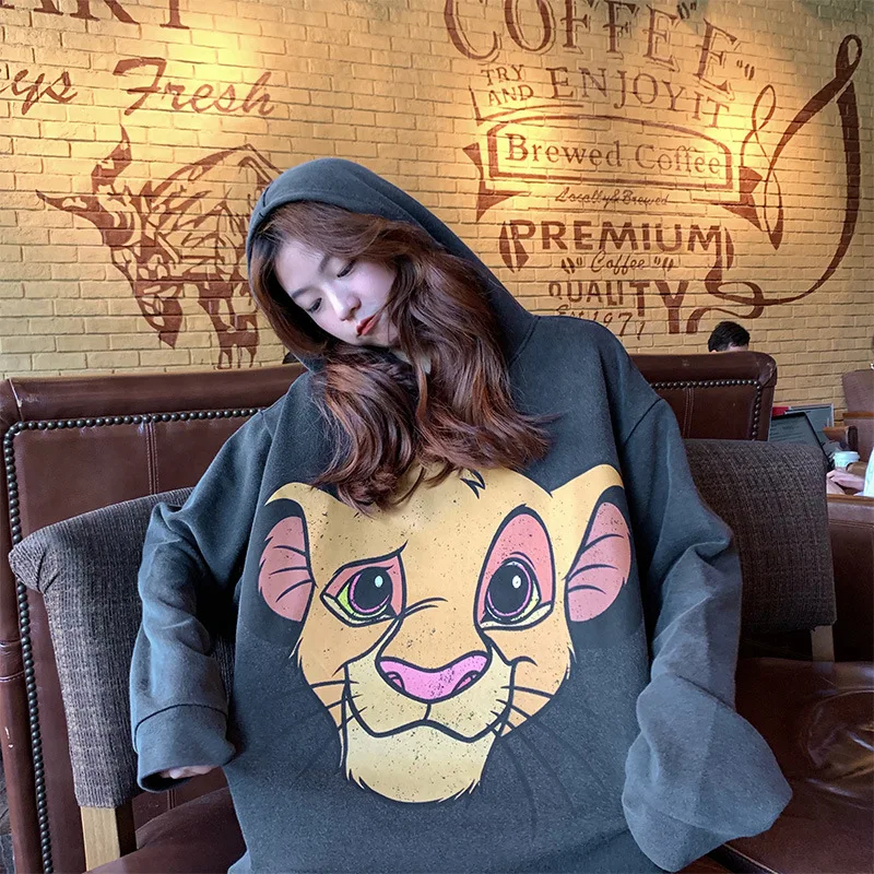 Padded Hoodies Women Loose Hooded Lion King Printed Fleece Women Sweatshirt Long Sleeved Cartoon Printed Women Hoodies with Cap
Padded Hoodies Women Loose Hooded Lion King Printed Fleece Women Sweatshirt Long Sleeved Cartoon Printed Women Hoodies with Cap