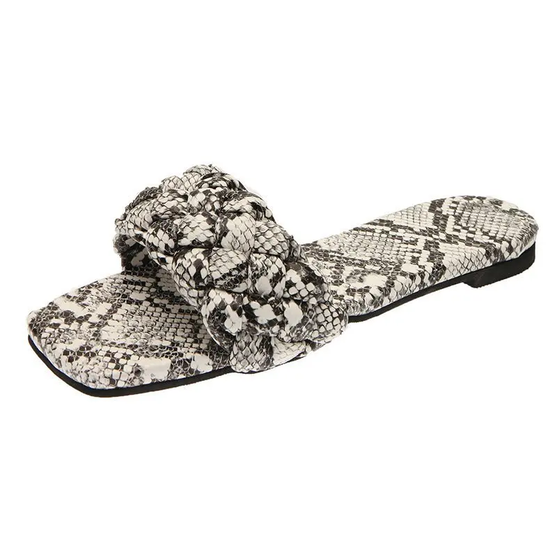 Ladies Slippers 2021 New Snake Pattern Woven Sandals Durable Beach Flat-bottom Lightweight Flip Flops Women Sandals and Slippers
Ladies Slippers 2021 New Snake Pattern Woven Sandals Durable Beach Flat-bottom Lightweight Flip Flops Women Sandals and Slippers