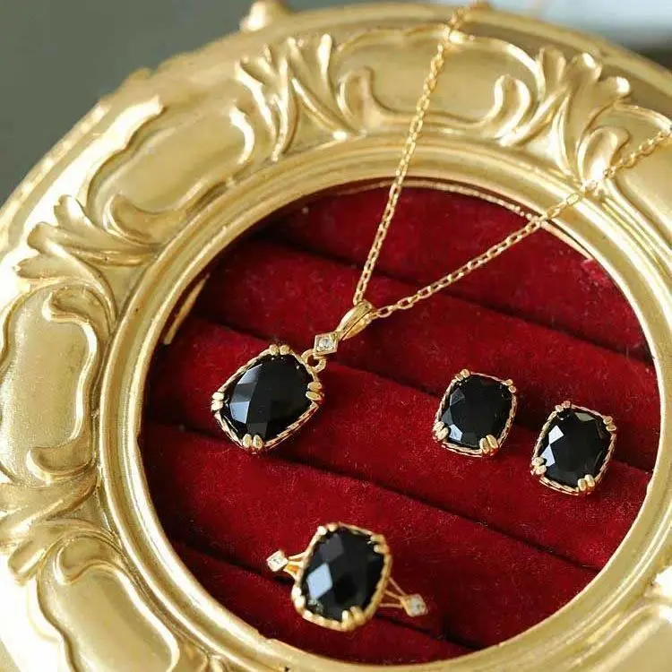 Original new silver inlaid natural black agate earrings necklace opening adjustable ring charm lady brand jewelry
Original new silver inlaid natural black agate earrings necklace opening adjustable ring charm lady brand jewelry