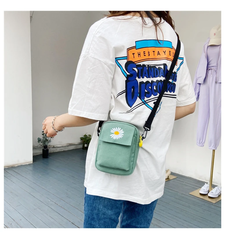 Women Canvas Crossbody bag for women mini small square bags Cute student New Korean version messenger envelope phone wallet
Women Canvas Crossbody bag for women mini small square bags Cute student New Korean version messenger envelope phone wallet