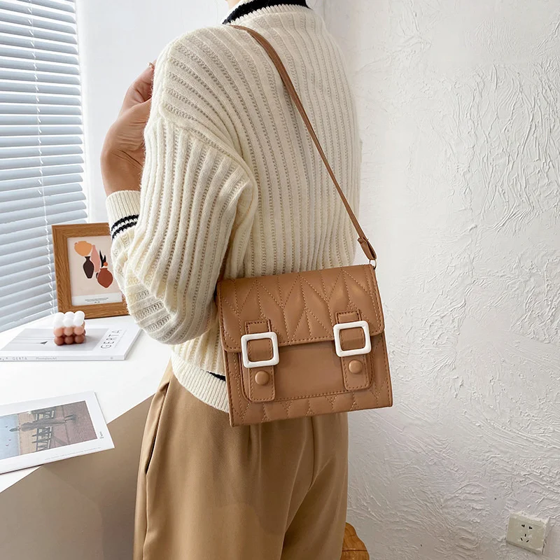 Summer New Fashion Single Shoulder Bag Net Red Foreign Style Messenger Bag Leisure Simple Ins Solid Color Small Square Bag
Summer New Fashion Single Shoulder Bag Net Red Foreign Style Messenger Bag Leisure Simple Ins Solid Color Small Square Bag