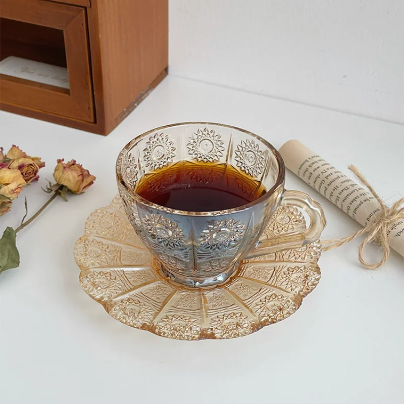 Янтарные прозрачные стеклянные чашки, кофейная кружка с подносом, чашки, блюдца, молочная чашка с цветами
Янтарные прозрачные стеклянные чашки, кофейная кружка с подносом, чашки, блюдца, молочная чашка с цветами