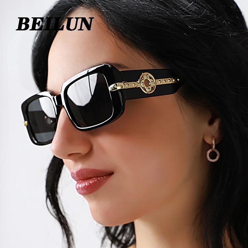 2022 Retro Small Square Sunglasses for Women Fashion Men’s Rectangle Glasses Frame Plum Blossom Hollow Metal Parts Luxury UV400
2022 Retro Small Square Sunglasses for Women Fashion Men’s Rectangle Glasses Frame Plum Blossom Hollow Metal Parts Luxury UV400