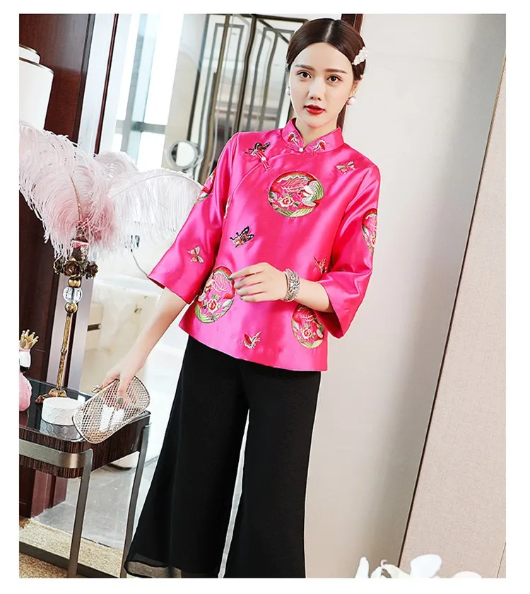 New autumn big size vintage Tang Chinese style traditional flower embroidered Pan buckle short jacket outerwear for women
New autumn big size vintage Tang Chinese style traditional flower embroidered Pan buckle short jacket outerwear for women