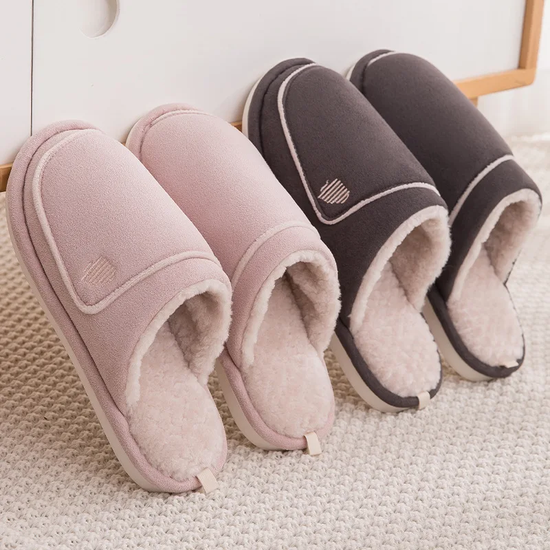 Cotton Slippers Women's Warm Indoor Home Furnishing Plus Velvet Thick-soled Household Non-slip Ladies Winter Home Slippers
Cotton Slippers Women's Warm Indoor Home Furnishing Plus Velvet Thick-soled Household Non-slip Ladies Winter Home Slippers