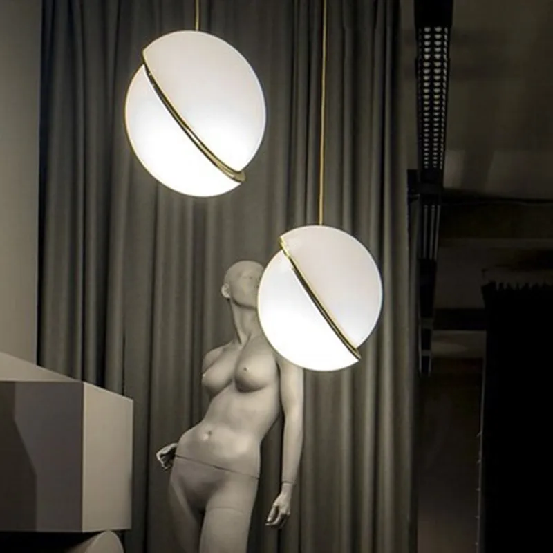 Дания разрабатывает круглые подвесные светильники с шариками Креативные