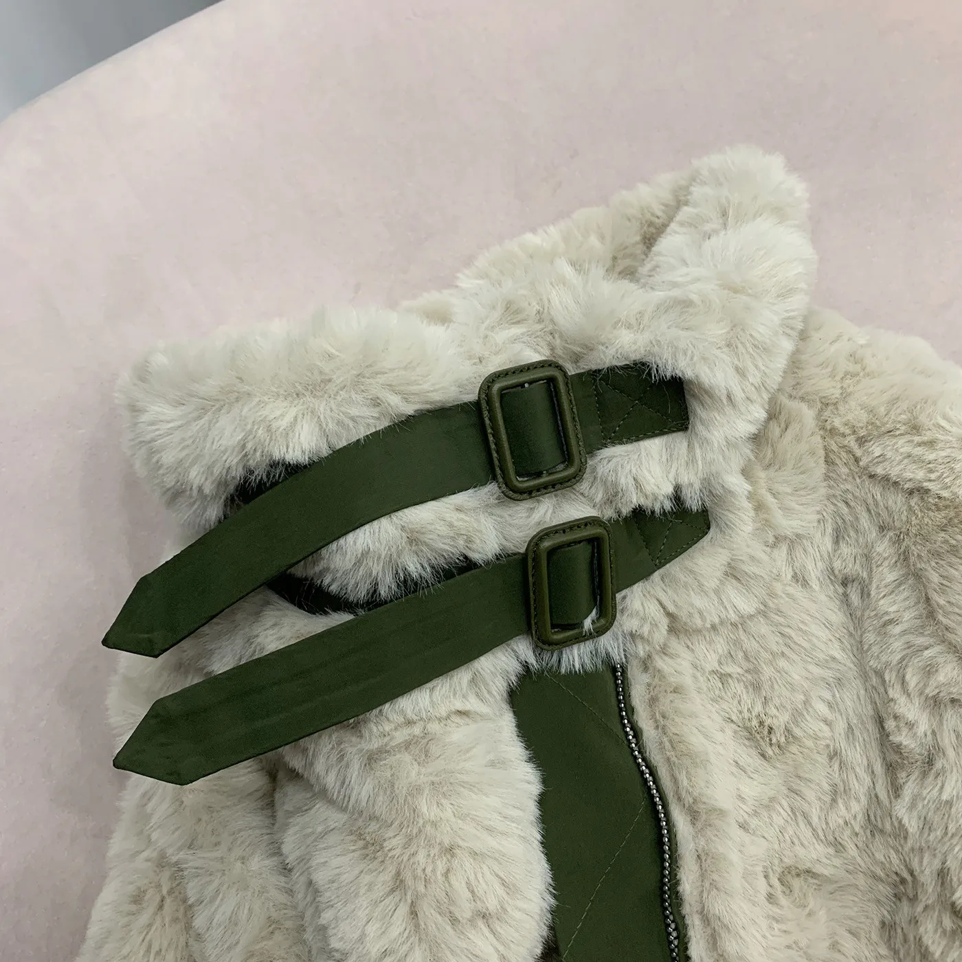 Zoulv Lamb Fur Coat Jacket Winter Women Faux Fur Coat Fluffy Jacket Winter Jackets Faux Rabbit Fur Warm Thick Loose Plush Coat
Zoulv Lamb Fur Coat Jacket Winter Women Faux Fur Coat Fluffy Jacket Winter Jackets Faux Rabbit Fur Warm Thick Loose Plush Coat