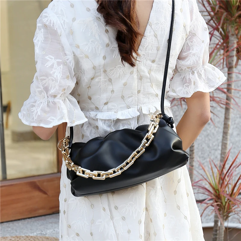 Thick Chain Crossbody Shoulder Bag Luxury Handbag Women Bags Designer Leather Clutches Retro Cloud Pouch Bag Women Totes Bag
Thick Chain Crossbody Shoulder Bag Luxury Handbag Women Bags Designer Leather Clutches Retro Cloud Pouch Bag Women Totes Bag