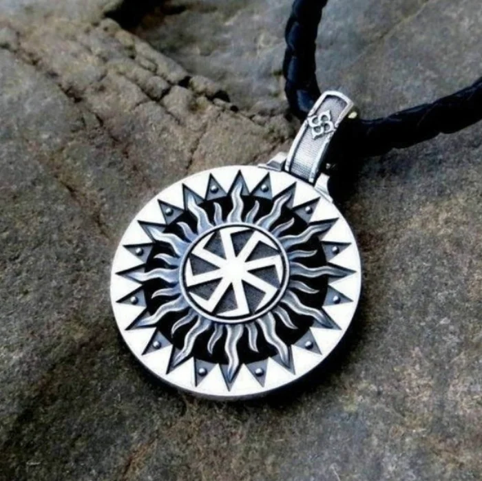 Classic Mystic Sun Wheel Symbol Pendant Mens Necklace Viking Amulet Mens Cool Birthday Gift Christmas Gift
Classic Mystic Sun Wheel Symbol Pendant Mens Necklace Viking Amulet Mens Cool Birthday Gift Christmas Gift