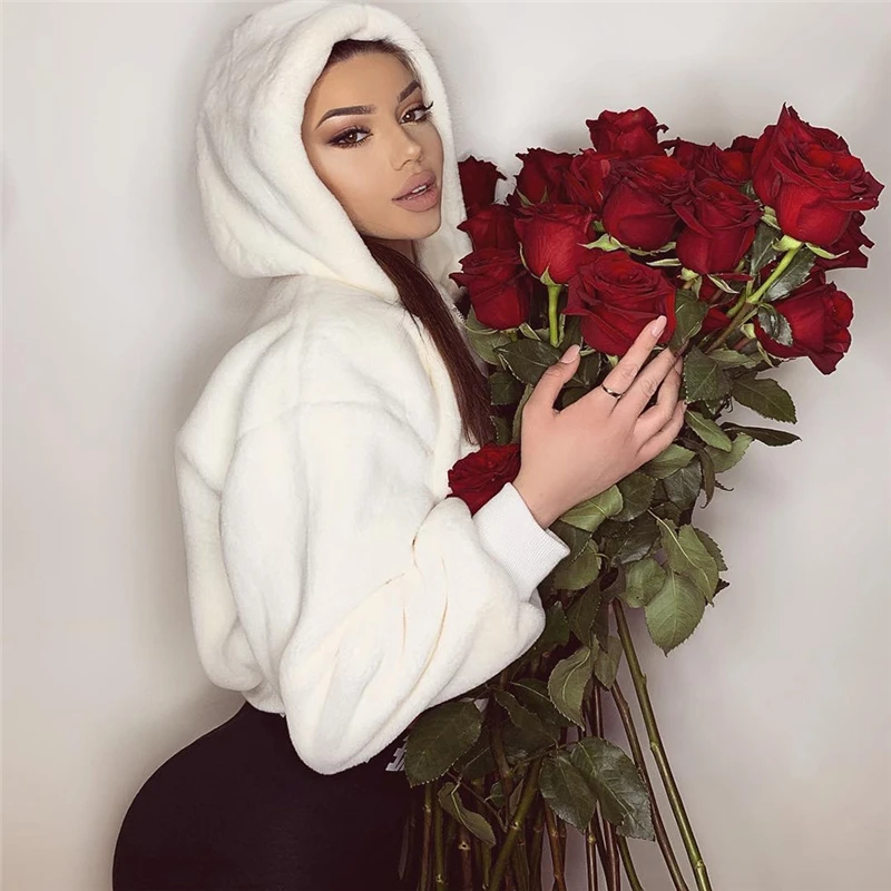 Warm Winter Thick Fur Women Faux Fur Coat Chic Hooded Long Sleeve Zipper Coat Winter Hot Selling Fashion White Fluffy Coat
Warm Winter Thick Fur Women Faux Fur Coat Chic Hooded Long Sleeve Zipper Coat Winter Hot Selling Fashion White Fluffy Coat