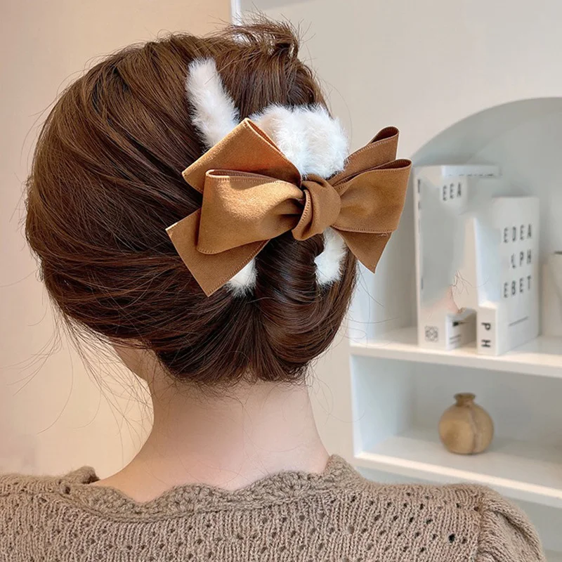 Korea Retro Plush Bowknot Hair Claws Elegant Simplicity Hair Clips Hairpins Barrette Headwear for Women Girls Hair Accessories
Korea Retro Plush Bowknot Hair Claws Elegant Simplicity Hair Clips Hairpins Barrette Headwear for Women Girls Hair Accessories