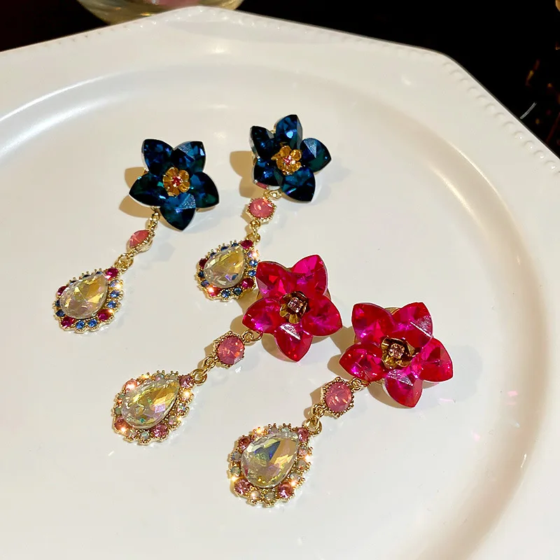 Minar Hyperbole Full Multicolour Shiny Rhinestone Pendant Earrings for Women Girls Crystal Flower Waterdrop Earring Jewelry
Minar Hyperbole Full Multicolour Shiny Rhinestone Pendant Earrings for Women Girls Crystal Flower Waterdrop Earring Jewelry