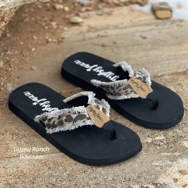 Summer Flip Flops Women 2021 Flat Leopard Print Rainbow Canvas Sandals Ladies Beach Soft Slippers Woman Plus Size Roman Sandals 
Summer Flip Flops Women 2021 Flat Leopard Print Rainbow Canvas Sandals Ladies Beach Soft Slippers Woman Plus Size Roman Sandals