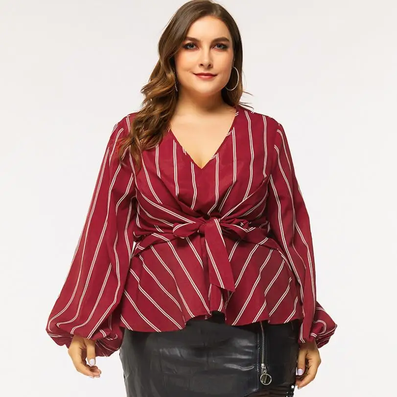 Plus Size Women's 2021 Spring Fashion Pullover Long Sleeve V-neck Slim Lantern Sleeve Women's Blouse Temperament Lace Top
Plus Size Women's 2021 Spring Fashion Pullover Long Sleeve V-neck Slim Lantern Sleeve Women's Blouse Temperament Lace Top