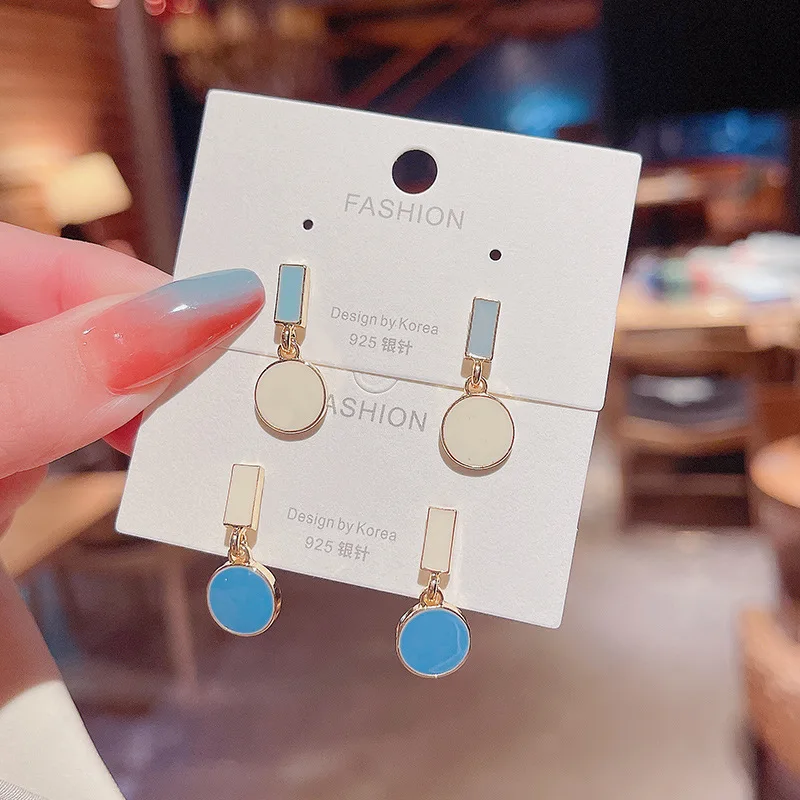 New Earrings 2021 Simple Female 925 Silver Needle Geometric Earrings Female Personalized Earrings Elegant Prevent Allergy Gift
New Earrings 2021 Simple Female 925 Silver Needle Geometric Earrings Female Personalized Earrings Elegant Prevent Allergy Gift