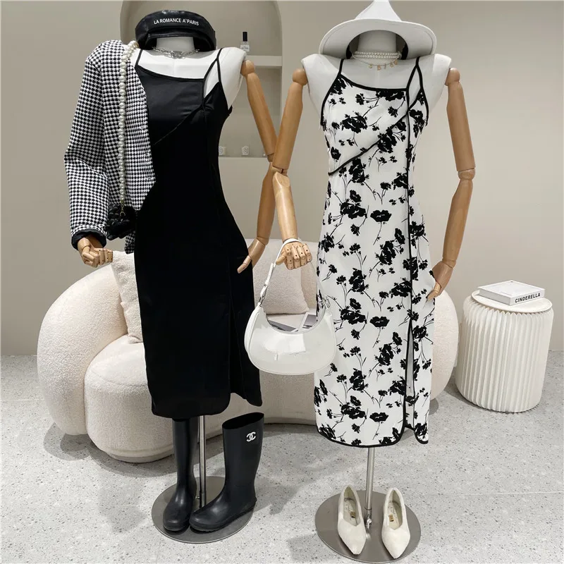 Women's Spring Summer 2021 Niche Design Fashion Temperament slim split suspender dress
Women's Spring Summer 2021 Niche Design Fashion Temperament slim split suspender dress