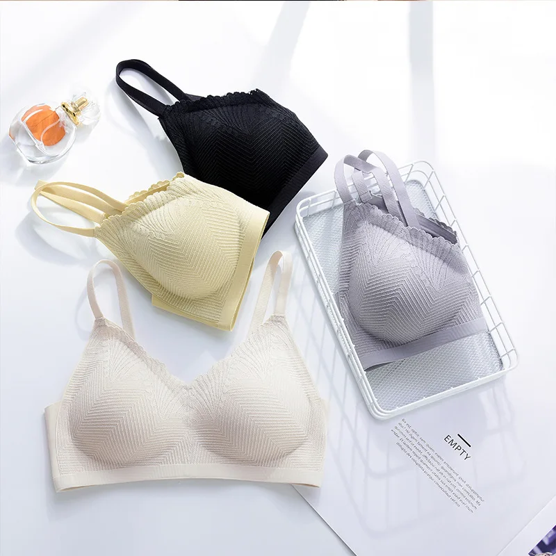 Traceless Latex Shoulder Belt Underwear Women's Sexy Lace No Steel Ring Sports Gathered Latex Comfortable Bra Sleep Tops Sexy
Traceless Latex Shoulder Belt Underwear Women's Sexy Lace No Steel Ring Sports Gathered Latex Comfortable Bra Sleep Tops Sexy