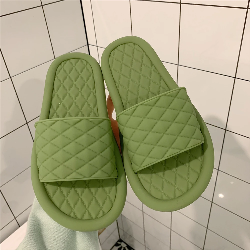 Fashion Plaid Slippers Women Slides Summer Home Shoes Non-slip Bathroom Shower Slippers House Female Shoes New Arrivals 2021
Fashion Plaid Slippers Women Slides Summer Home Shoes Non-slip Bathroom Shower Slippers House Female Shoes New Arrivals 2021