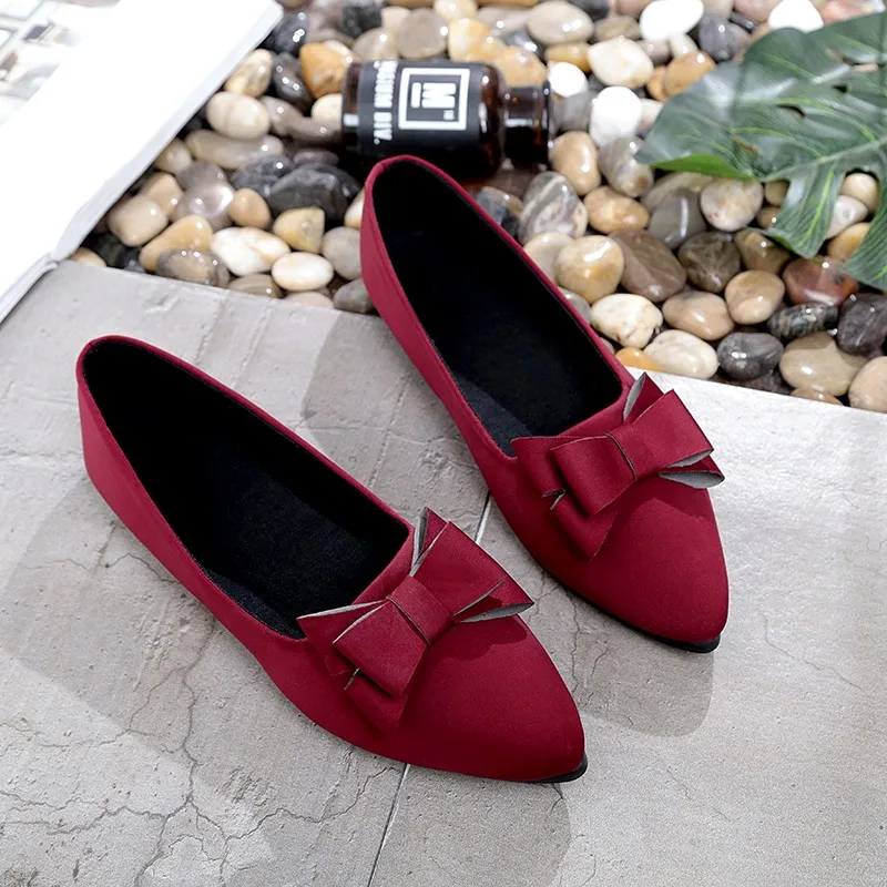 Женские туфли на плоской подошве, повседневные однотонные блестящие туфли с квадратным носком, весна-осень 2020
Женские туфли на плоской подошве, повседневные однотонные блестящие туфли с квадратным носком, весна-осень 2020