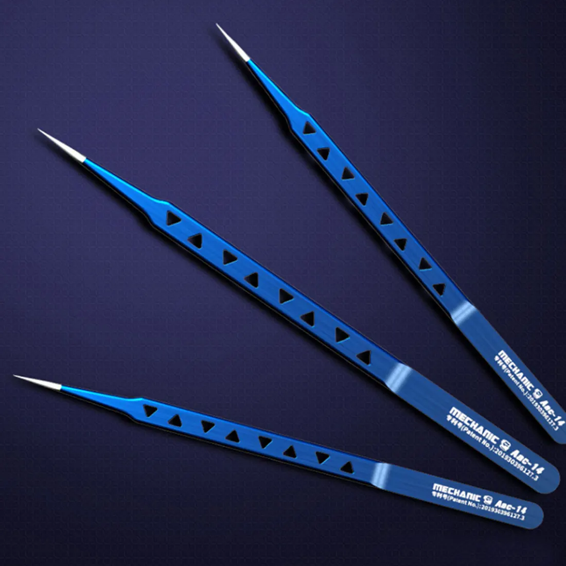 Hollow heat-dissipating mechanical tweezers, thick and high hardness slender tweezers, used for mobile phone PCB IC tweezers rep
Hollow heat-dissipating mechanical tweezers, thick and high hardness slender tweezers, used for mobile phone PCB IC tweezers rep