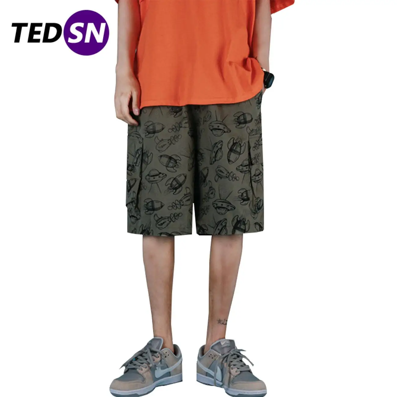 Lattice Loose Spacecraft print Shorts Hip Hop Cargo Shorts Streetwear Oversized Joggers Pockets Baggy 2021 Summer Casual Short
Lattice Loose Spacecraft print Shorts Hip Hop Cargo Shorts Streetwear Oversized Joggers Pockets Baggy 2021 Summer Casual Short