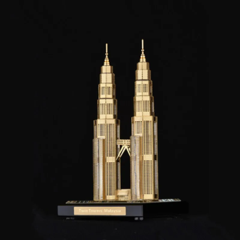 Malaysia Twin Towers Crystal Architecture Model Travel Souvenir Decoration Crafts
Malaysia Twin Towers Crystal Architecture Model Travel Souvenir Decoration Crafts