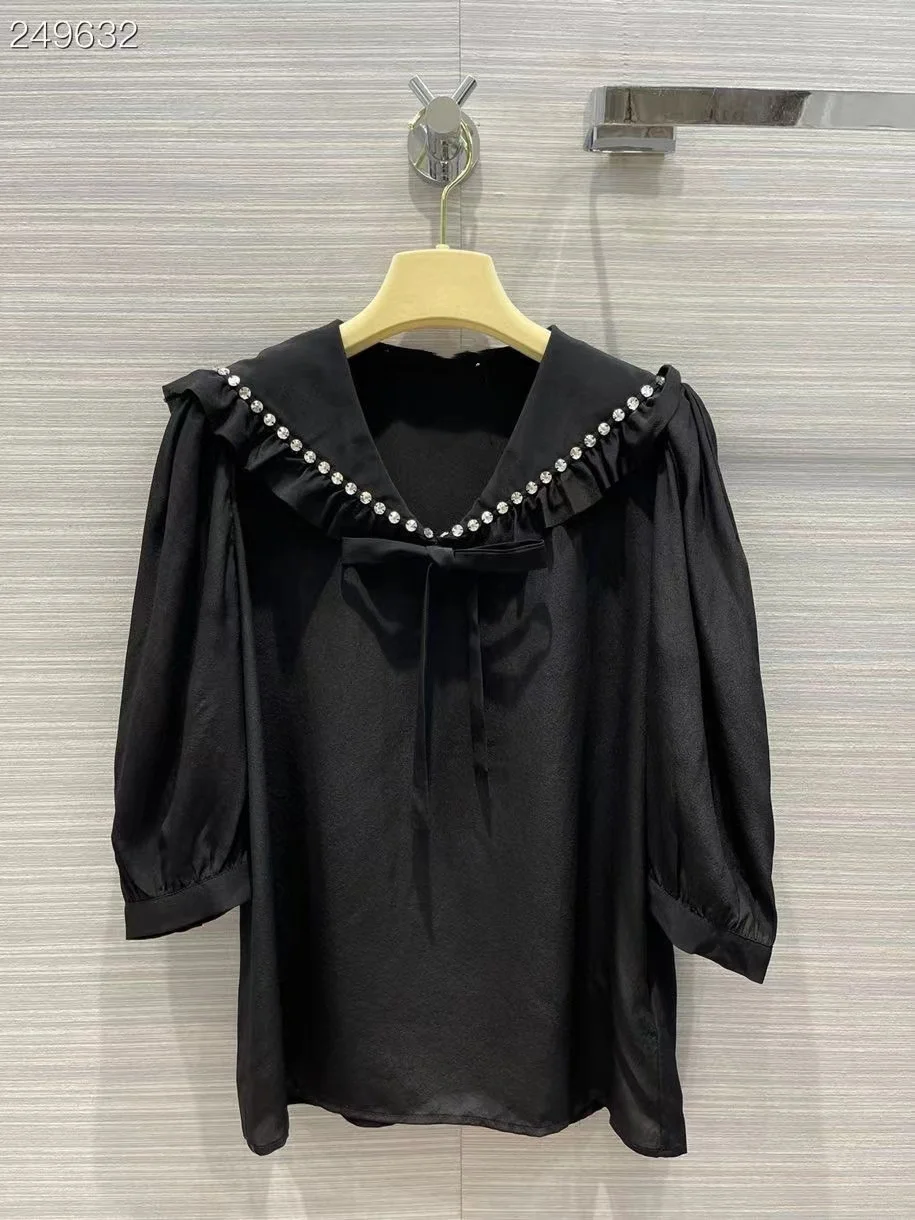 High-Quality Sicily Fashion Runway Women Shirt 100% Silk Retro Diamond Black Elegant Blouse Half Sleeves 2021 ladies Top
High-Quality Sicily Fashion Runway Women Shirt 100% Silk Retro Diamond Black Elegant Blouse Half Sleeves 2021 ladies Top