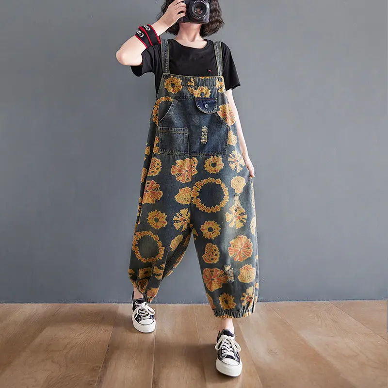 Retro Printed Age Reduced Denim Strap For Women 2021 New Summer Art Large Size Fat Mm Meat Covered Pants Kliou Jumpsuits Outfits
Retro Printed Age Reduced Denim Strap For Women 2021 New Summer Art Large Size Fat Mm Meat Covered Pants Kliou Jumpsuits Outfits