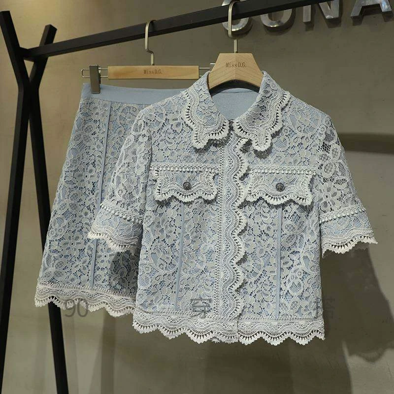 2020 Summer Elegant Lace Two Piece Set Women Sweet Hollow Out Shirt Top + High Waist A-Line Hook Flower Sweet Skirt Set
2020 Summer Elegant Lace Two Piece Set Women Sweet Hollow Out Shirt Top + High Waist A-Line Hook Flower Sweet Skirt Set