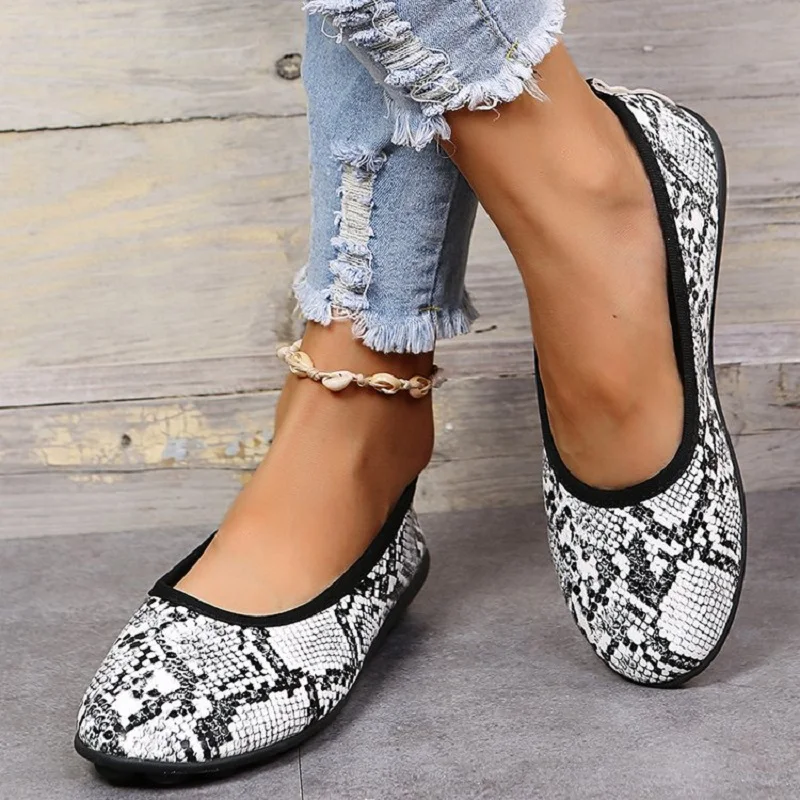 Flat Shoes Women Spring And Autumn Fashion Snake Print Flat Shoes Round Toe Boat Shoes
Flat Shoes Women Spring And Autumn Fashion Snake Print Flat Shoes Round Toe Boat Shoes