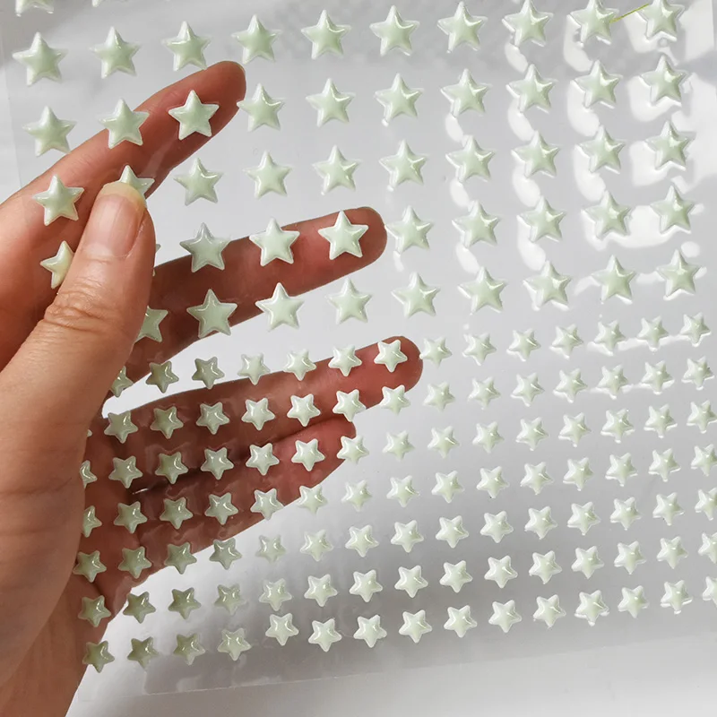 3D Luminous Bubble Star Dot Snowflake Wall Stickers Glow In The Dark DIY Kids Room Living Room Wall Decals Fluorescent Stickers
3D Luminous Bubble Star Dot Snowflake Wall Stickers Glow In The Dark DIY Kids Room Living Room Wall Decals Fluorescent Stickers