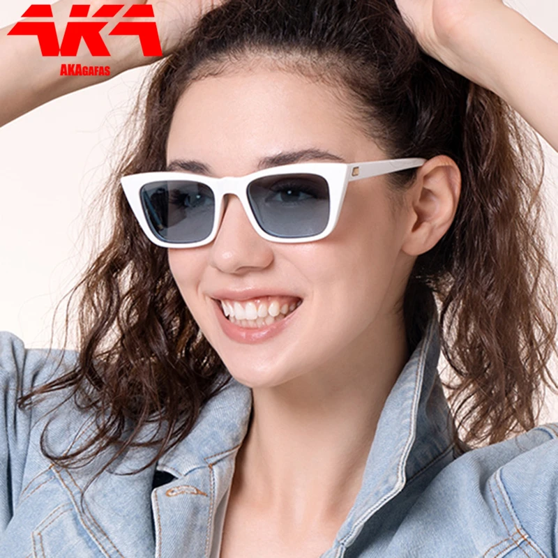 Очки солнцезащитные женские кошачий глаз, градиентные, в стиле ретро
Очки солнцезащитные женские кошачий глаз, градиентные, в стиле ретро