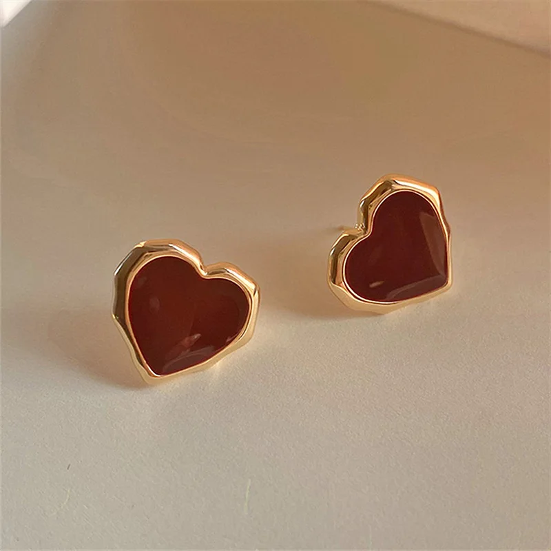 New Arrival Stud Earrings Fashion Heart Metal Women Classic Wine Red Love Earrings Female Peach Heart Earrings Retro Jewelry
New Arrival Stud Earrings Fashion Heart Metal Women Classic Wine Red Love Earrings Female Peach Heart Earrings Retro Jewelry