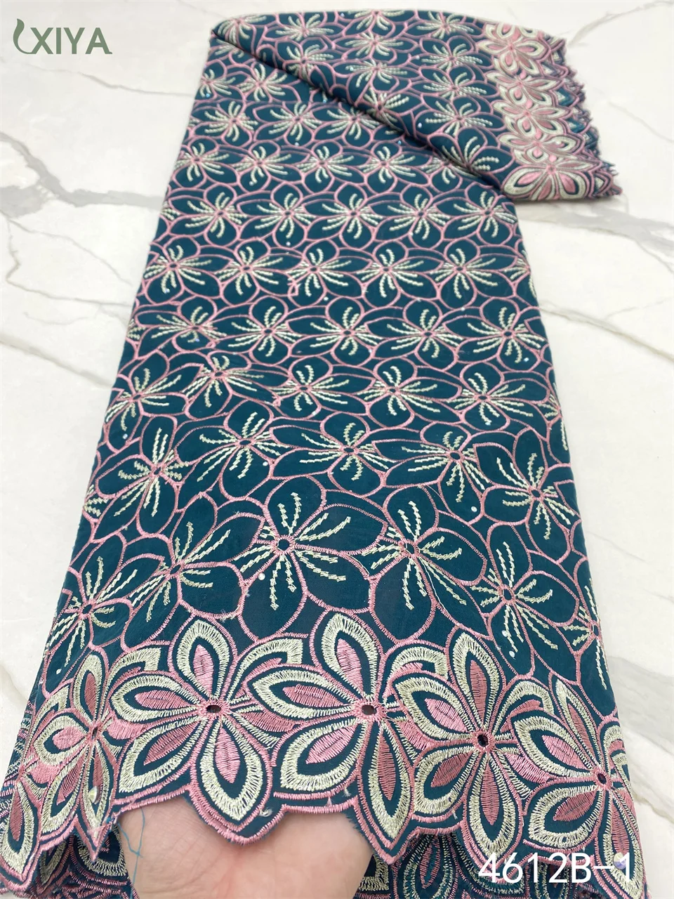 Нигерийская хлопковая кружевная ткань, швейцарская вуаль, кружево в Швейцарии, Высококачественная африканская кружевная ткань для свадебн... 
Нигерийская хлопковая кружевная ткань, швейцарская вуаль, кружево в Швейцарии, Высококачественная африканская кружевная ткань для свадебн...