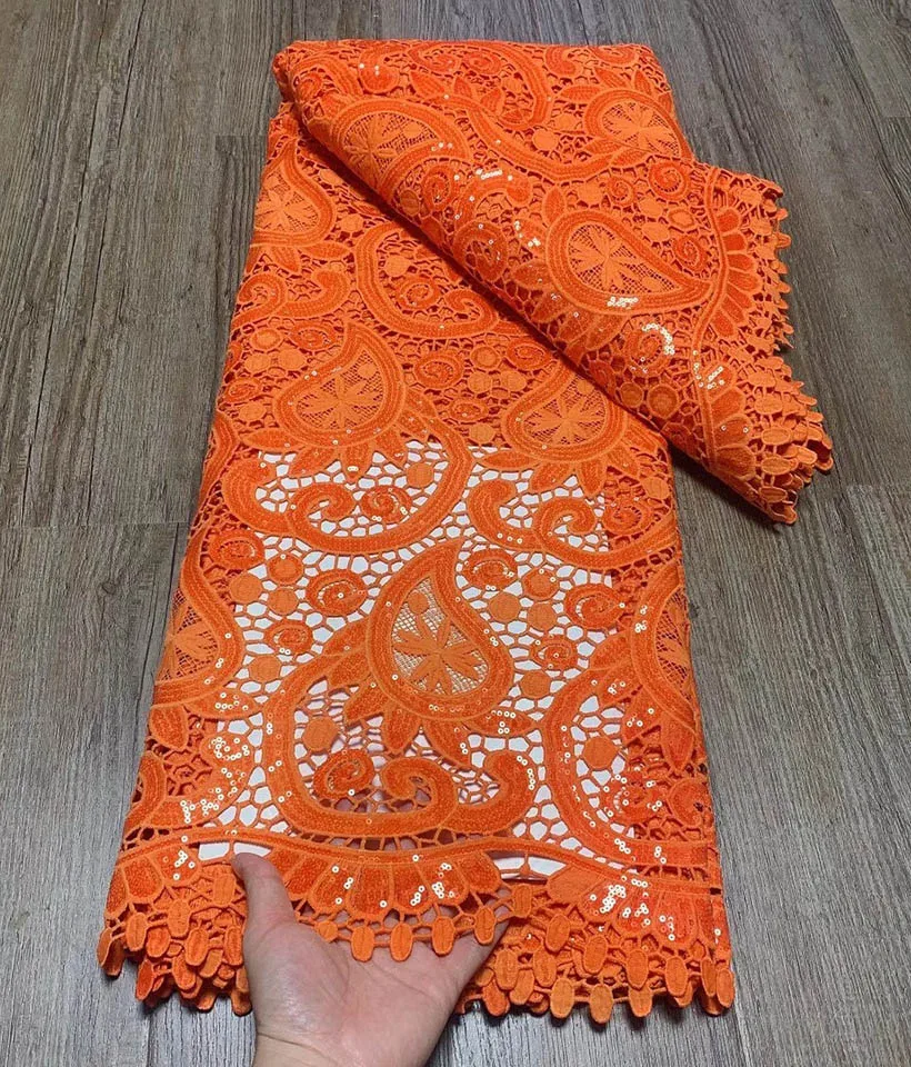 Top Quality Embroidery African Cord Lace Fabric For Women Dubai Style 5 Yards Nigerian Material Dubai 100% Cotton Brocade Tissu
Top Quality Embroidery African Cord Lace Fabric For Women Dubai Style 5 Yards Nigerian Material Dubai 100% Cotton Brocade Tissu