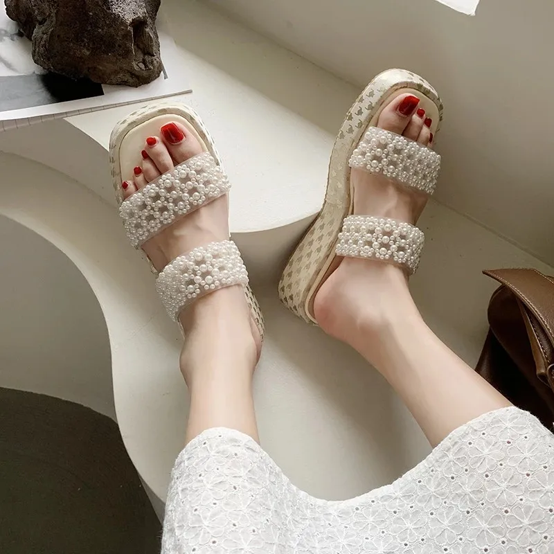 YAERNI 2021 Slippers Women Beach Shoes Comfortable Flat Shoes Summer New Sandals Women's Shoes
YAERNI 2021 Slippers Women Beach Shoes Comfortable Flat Shoes Summer New Sandals Women's Shoes